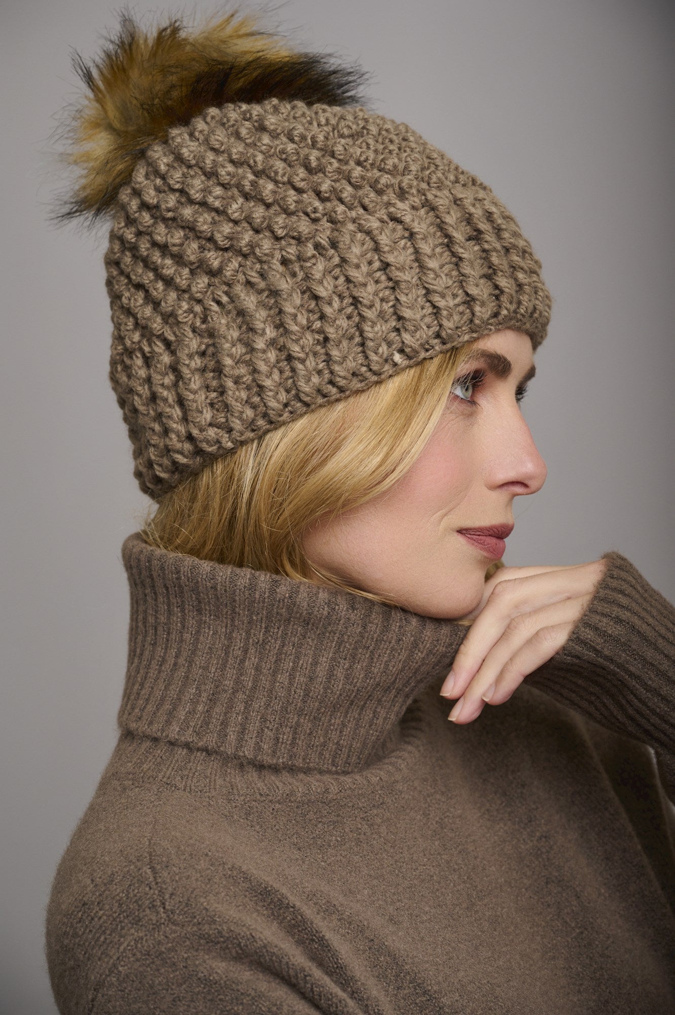  Bampu Pom Knit Hat, Women's, Knit Cap, Hat, Earmuff