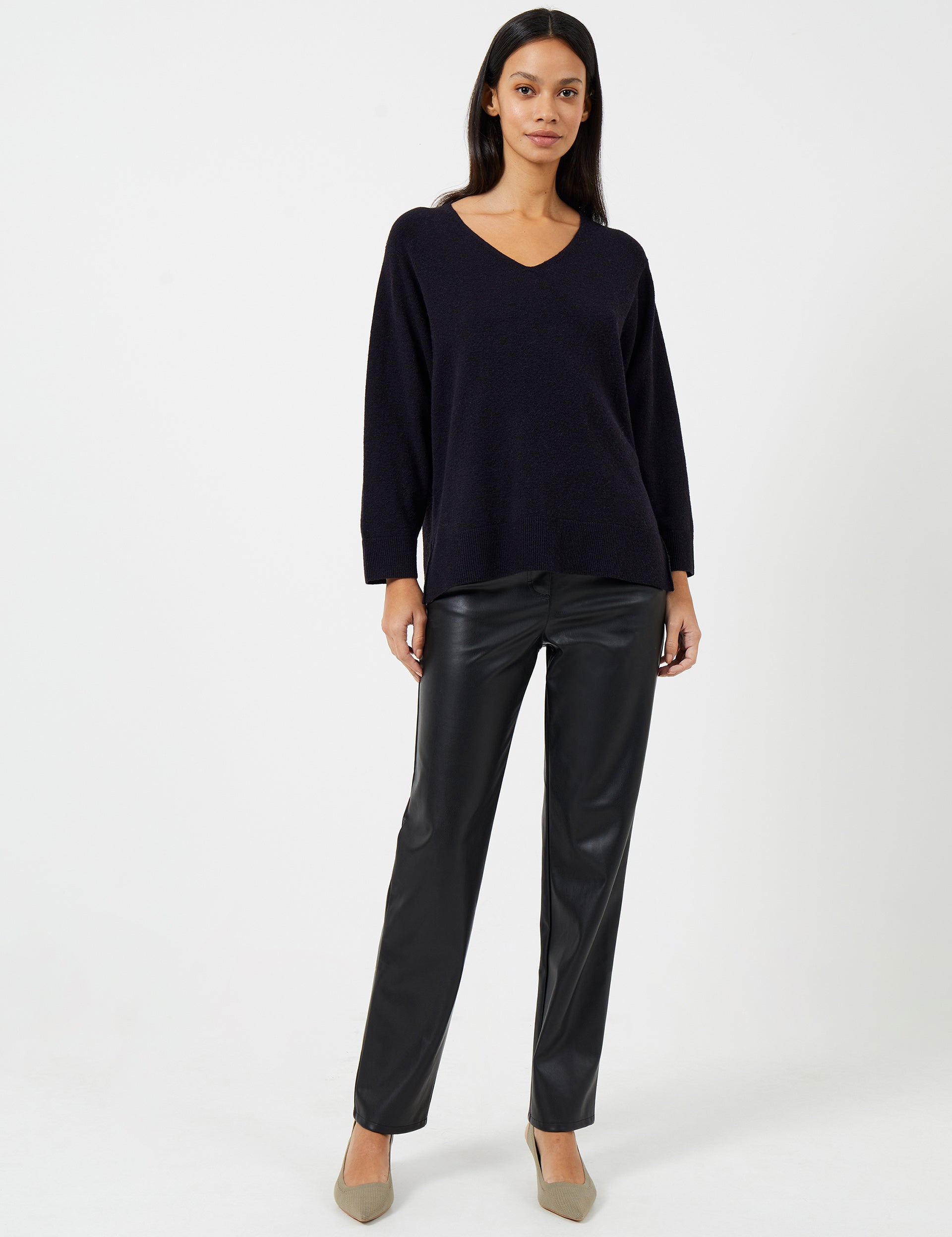 Ebba Vhari V-Neck Jumper